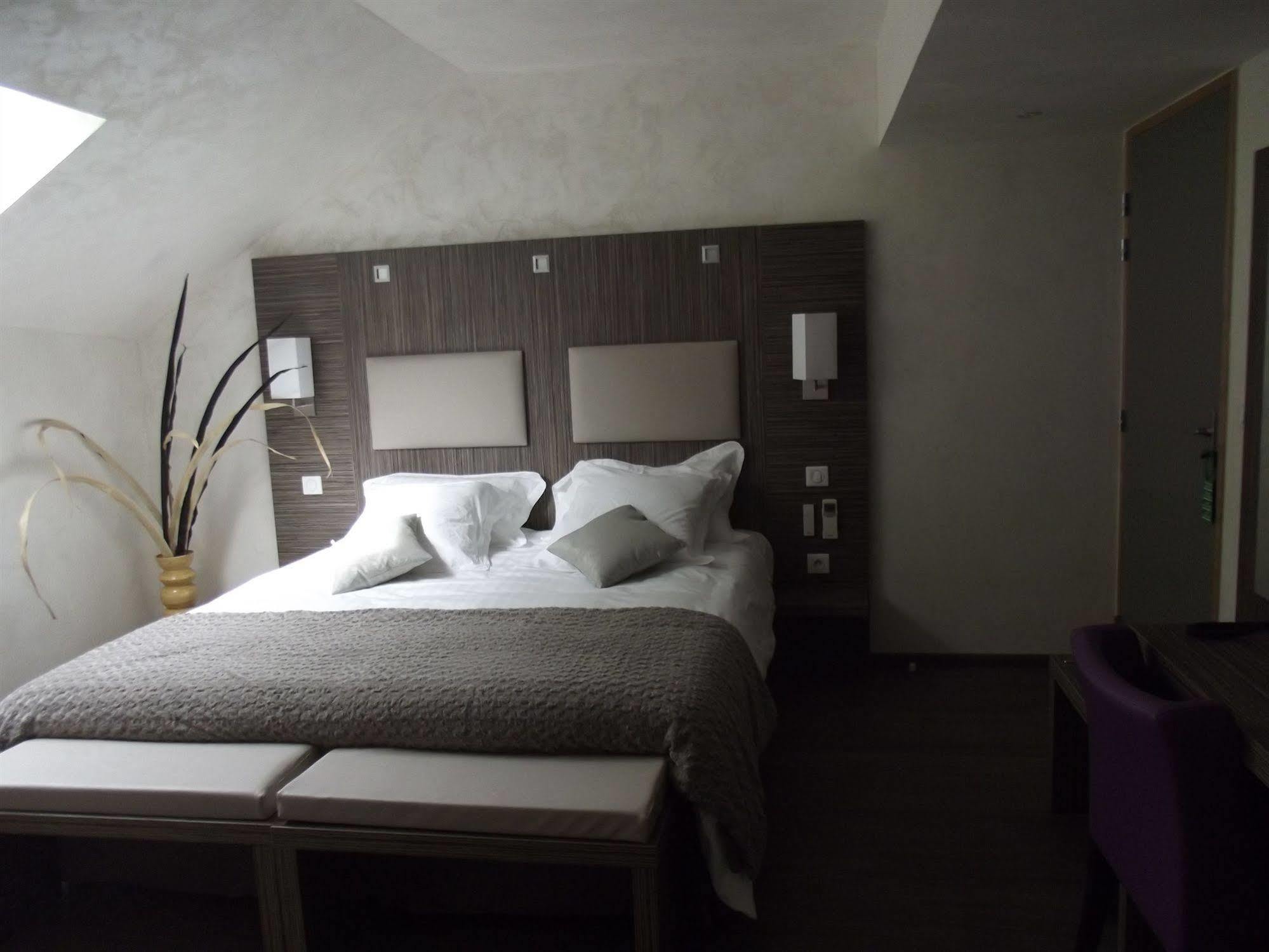 Les Olivades Hotel Gap Buitenkant foto